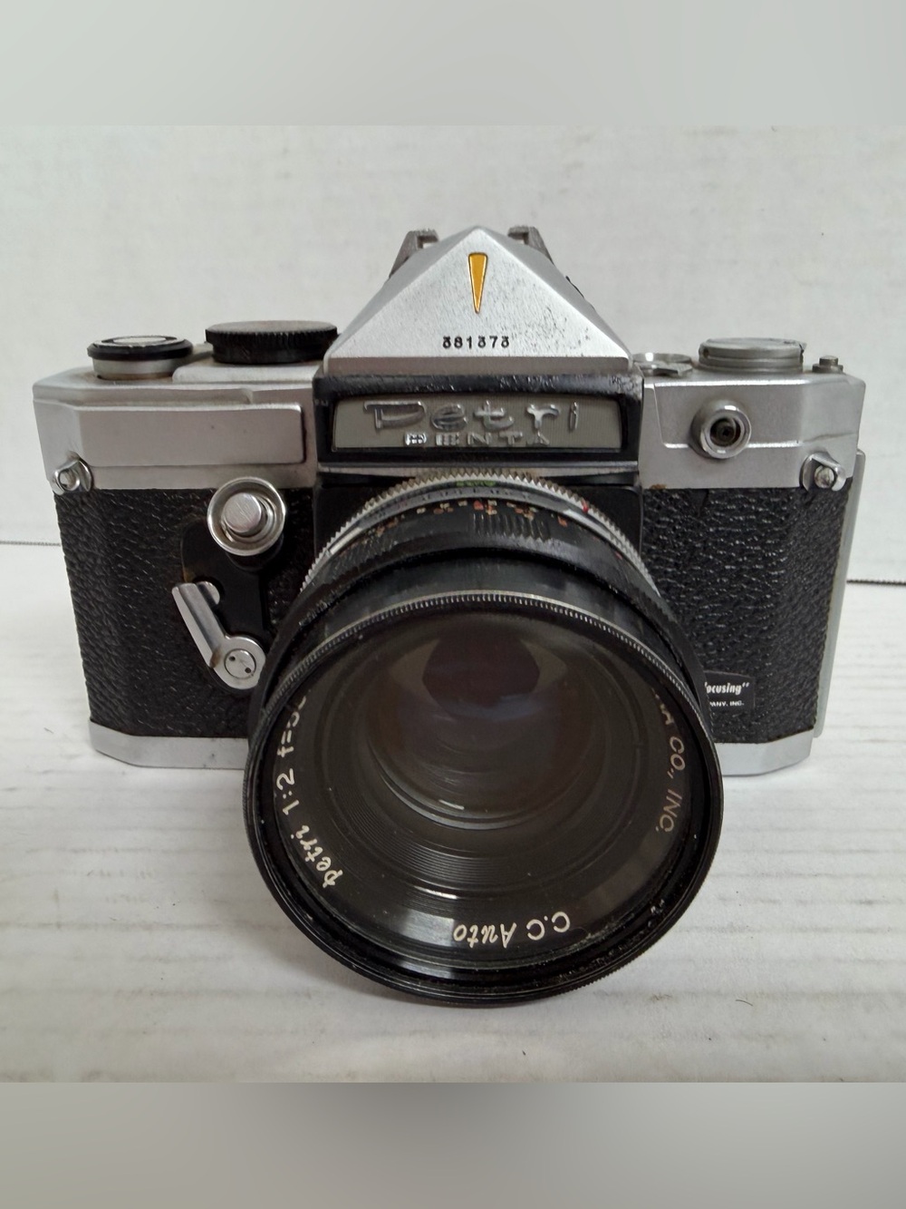 Vintage  Petri Flex V SLR Camera w/ Petri 55mm F2 Lens CC lens UNTESTED AS IS